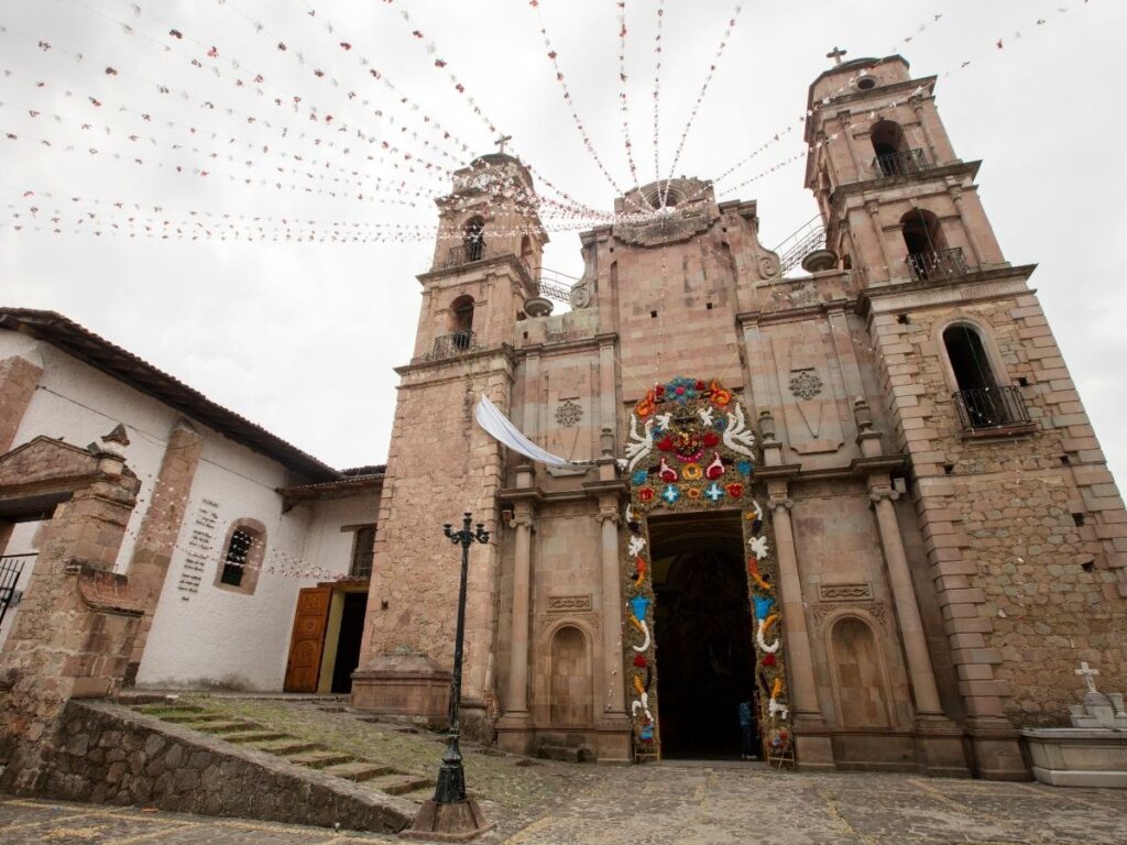 Valle de Bravo church