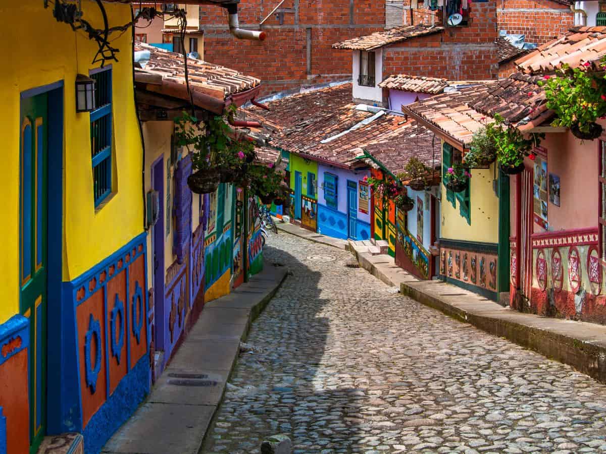 5 Best Beach Towns To Travel To In Colombia