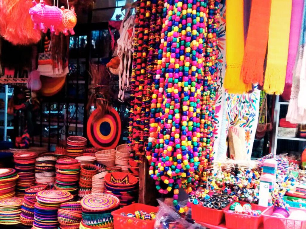 handmade textiles in Mercado La Merced