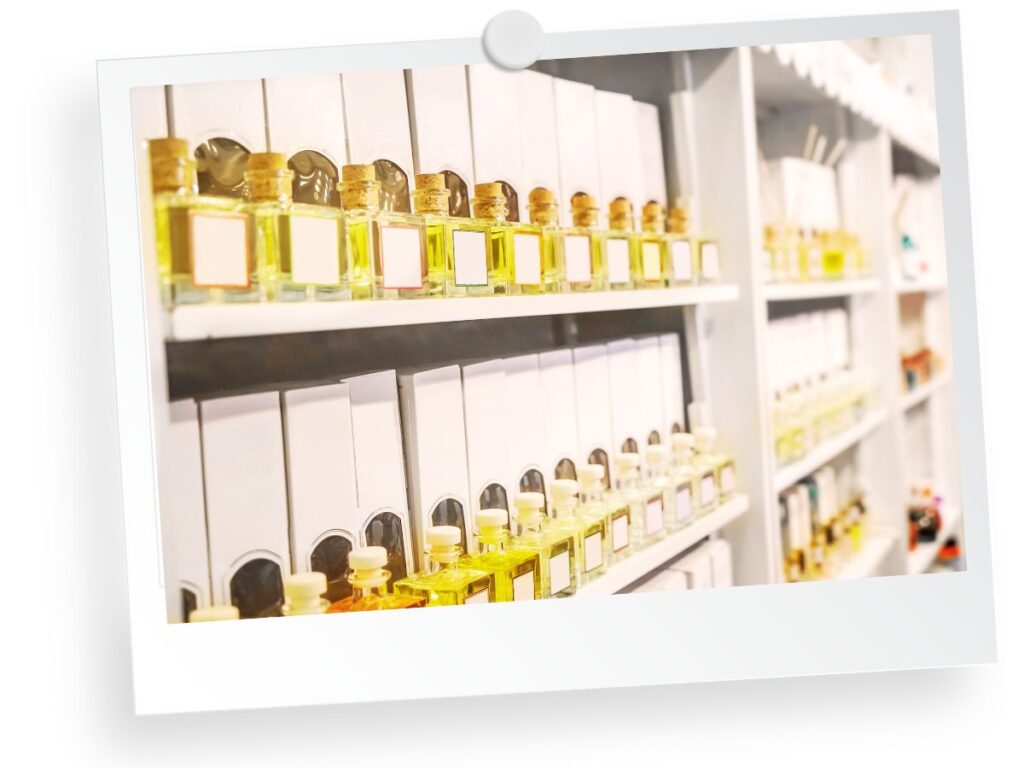 Buying local body oils and parfumes from Hurghada, Egypt