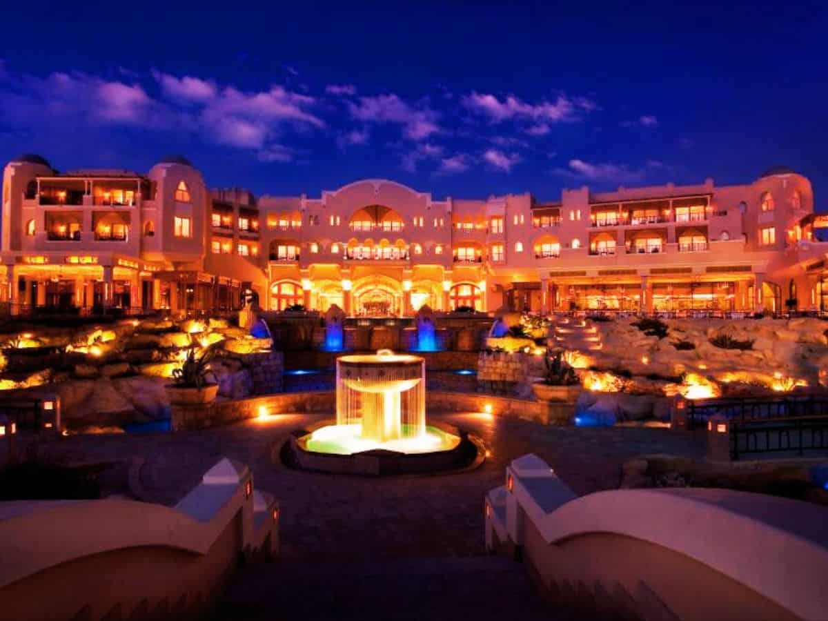  7 Dreamy Honeymoon Resorts in Hurghada [Romance-Ready Stays] - Rina Rusu Bildidee 