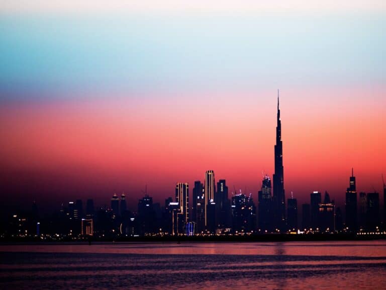 Single Woman in Dubai A Complete Guide to Thriving in the City of Gold