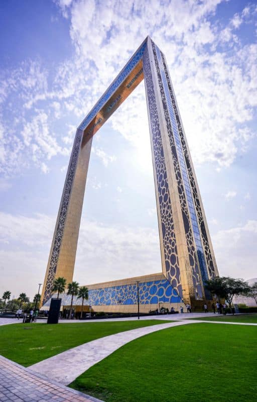 Single women visiting Dubai Frame